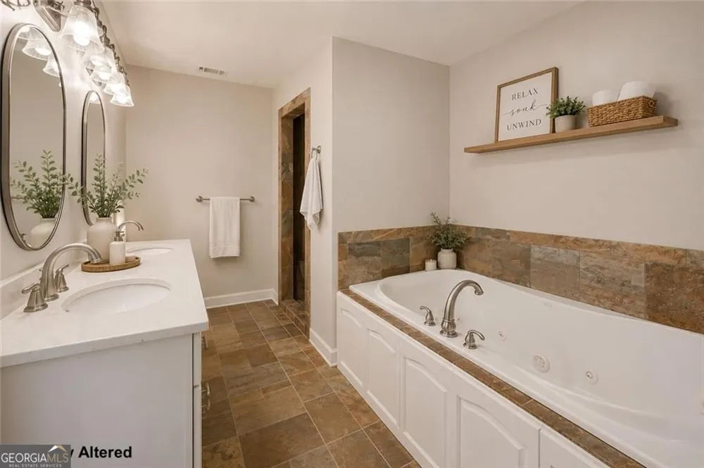 1268 Riverbend RD Demorest, GA 30535