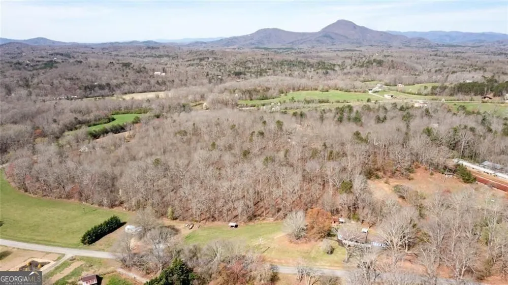 1268 Riverbend RD Demorest, GA 30535