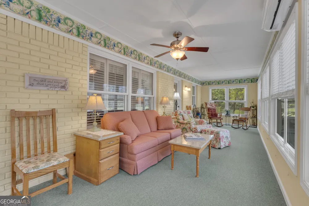238 Kirkley RD Tyrone, GA 30290