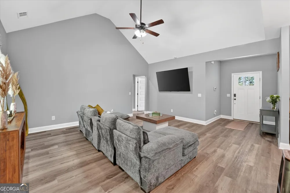 160 Huger ST Rincon, GA 31326