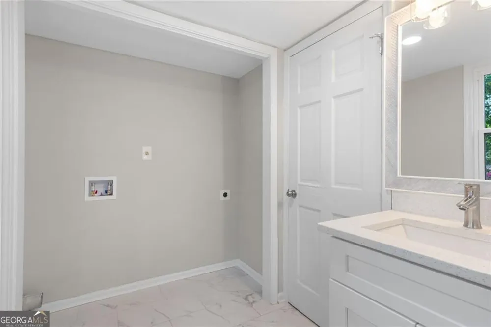 4645 Dunwoody Club DR Dunwoody, GA 30350