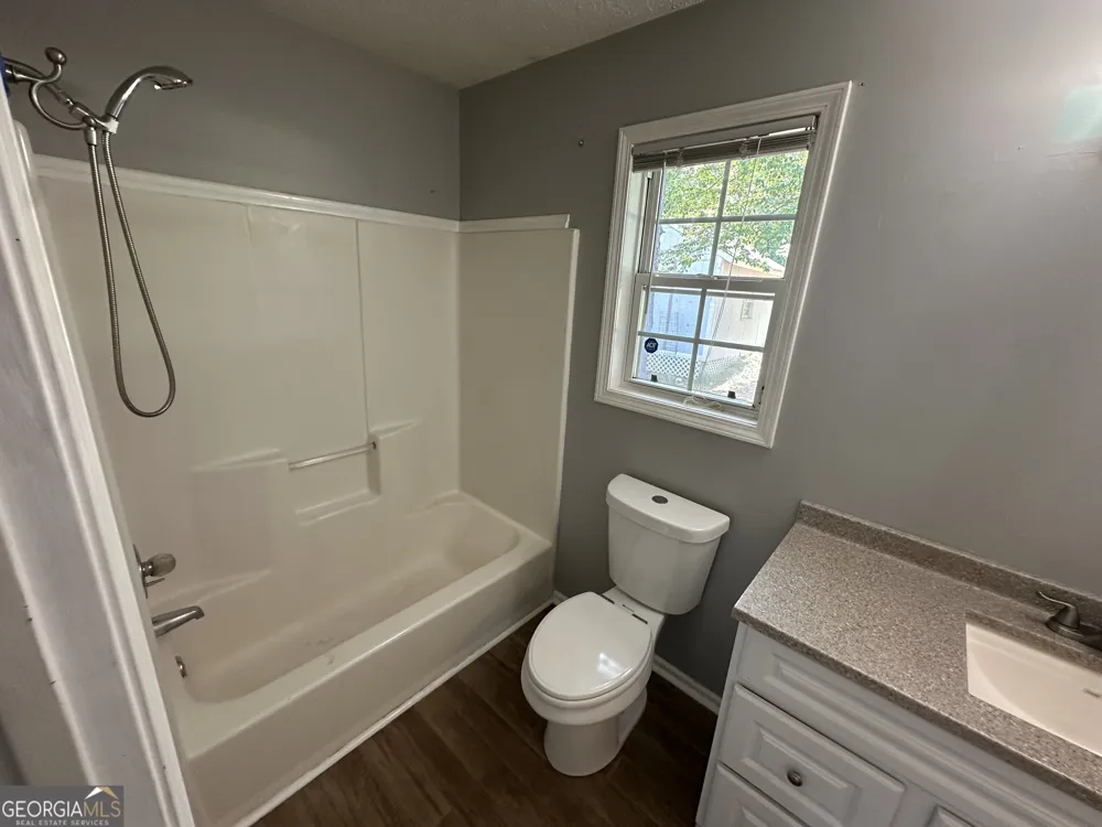 384 SAM BROWN BLVD Commerce, GA 30529