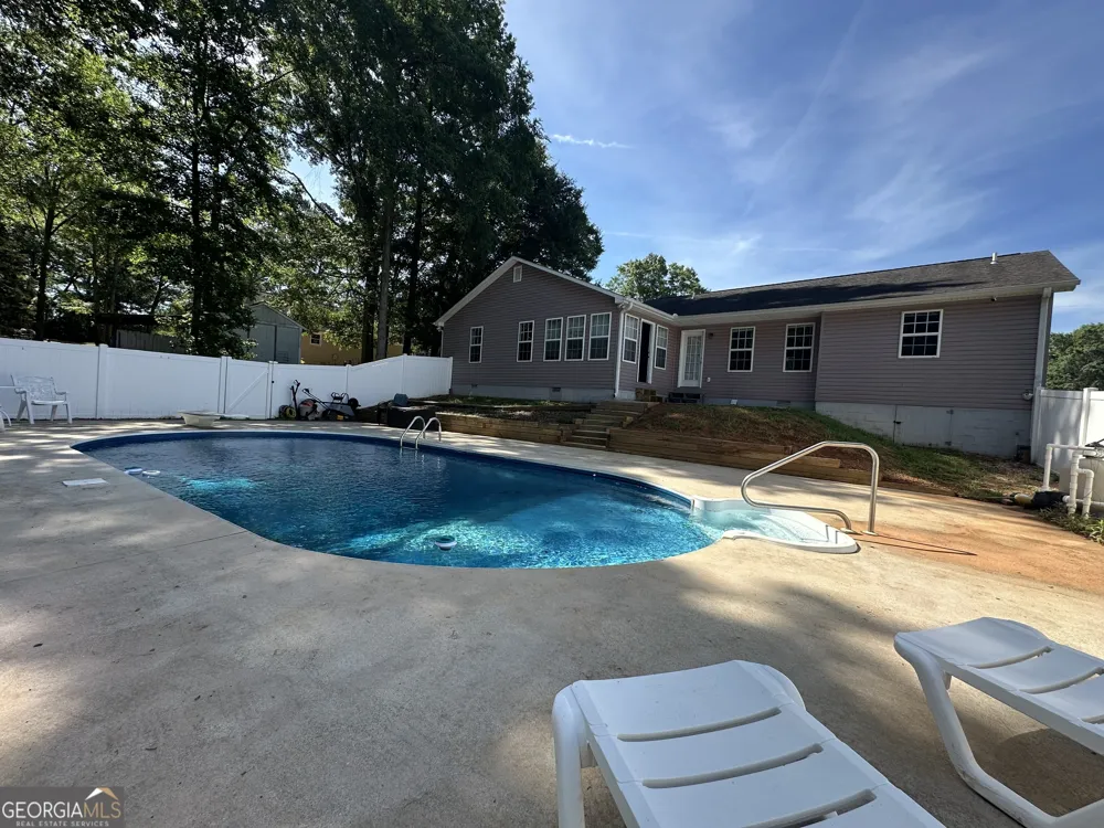 384 SAM BROWN BLVD Commerce, GA 30529