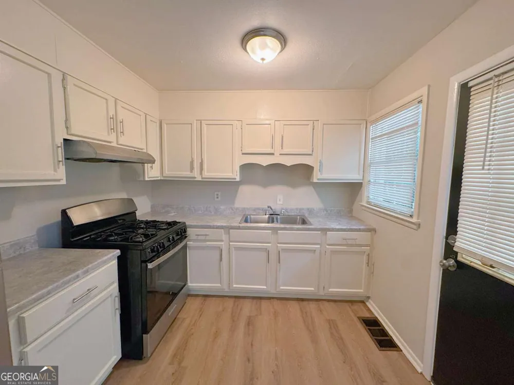 634 Currie DR Forest Park, GA 30297