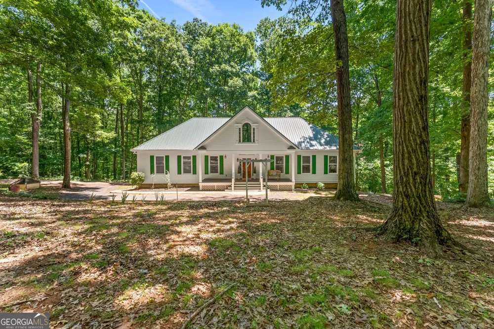 3807 Al Mangum RD Talmo, GA 30575