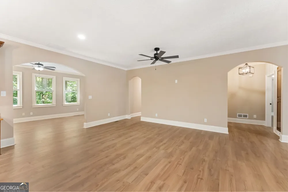 3807 Al Mangum RD Talmo, GA 30575