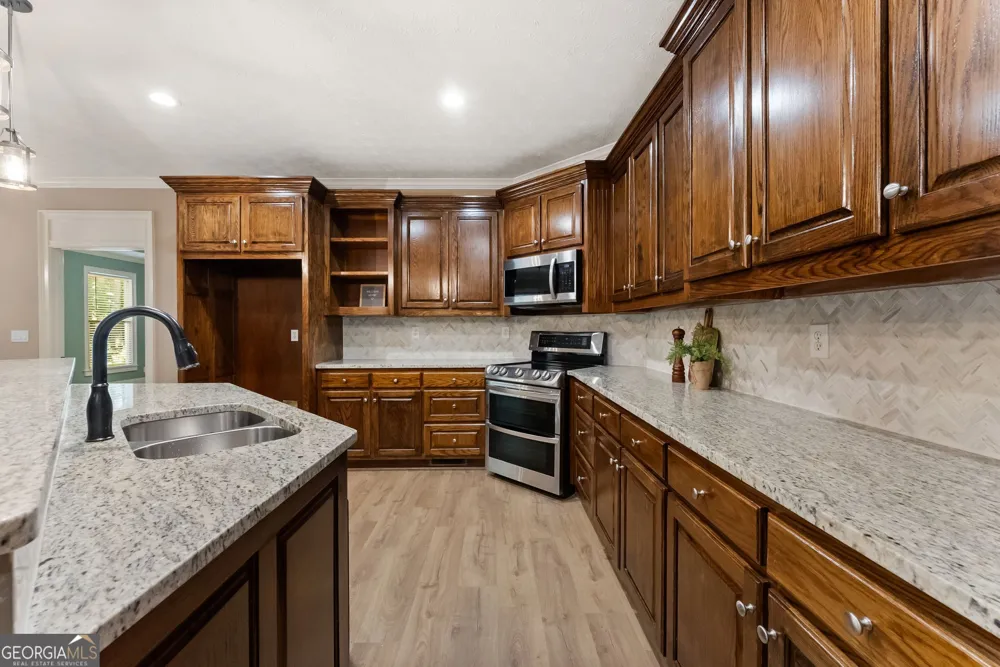 3807 Al Mangum RD Talmo, GA 30575