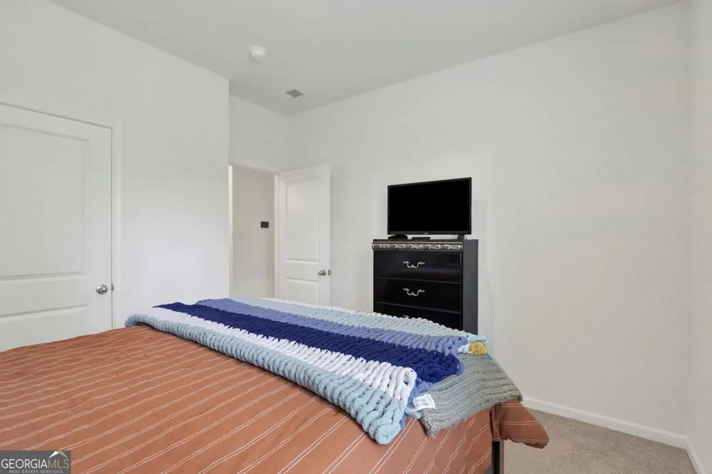 381 Hogan DR Richmond Hill, GA 31324