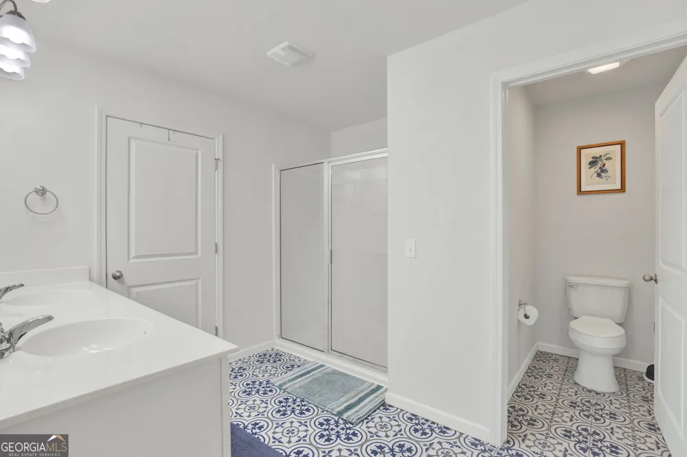 381 Hogan DR Richmond Hill, GA 31324