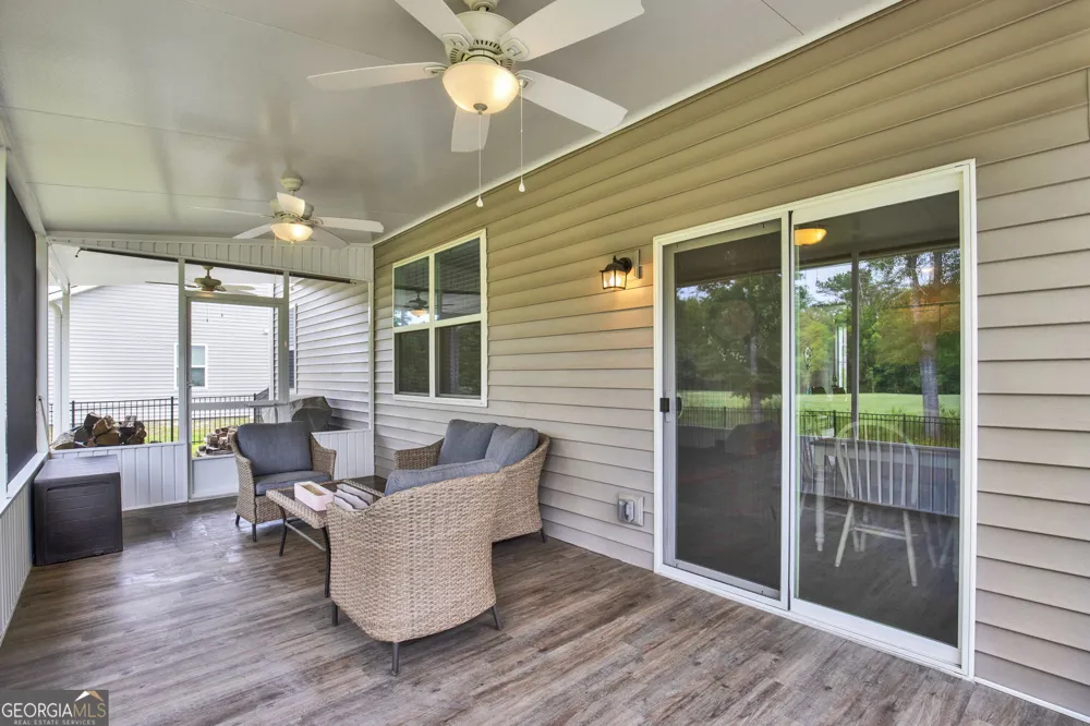 381 Hogan DR Richmond Hill, GA 31324