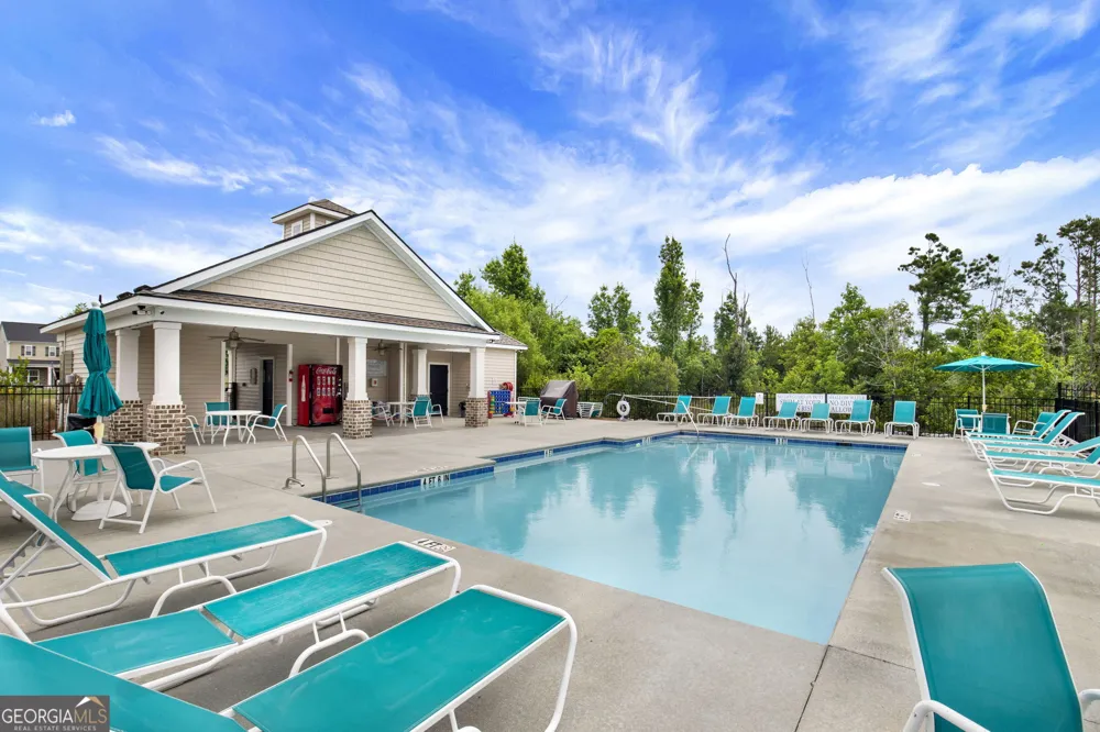 381 Hogan DR Richmond Hill, GA 31324