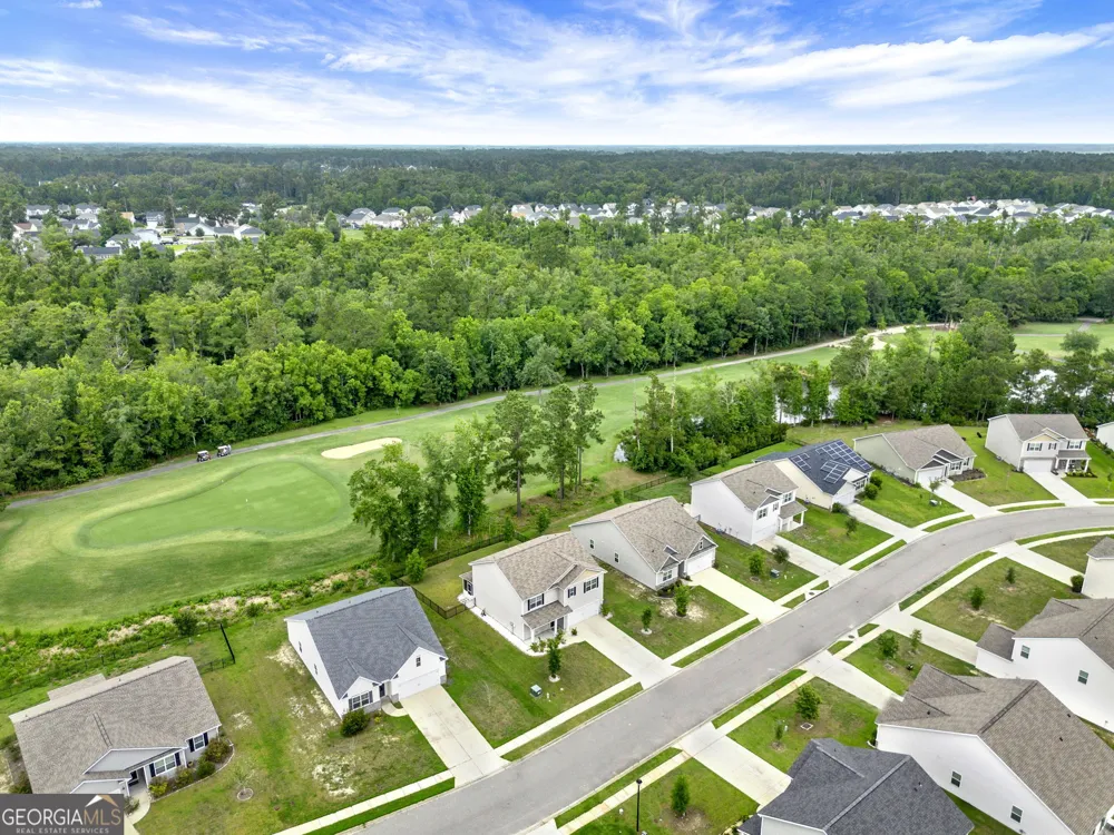 381 Hogan DR Richmond Hill, GA 31324