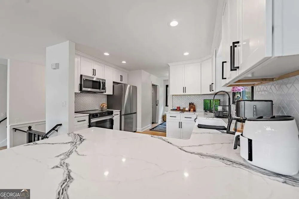 129 Mountain View LN Blairsville, GA 30512