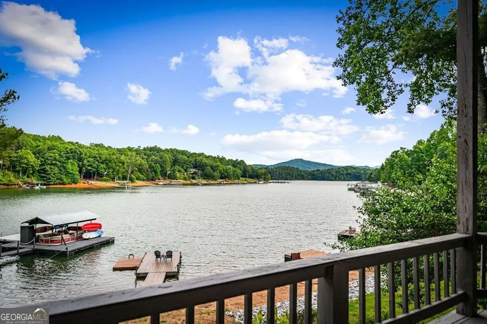 129 Mountain View LN Blairsville, GA 30512