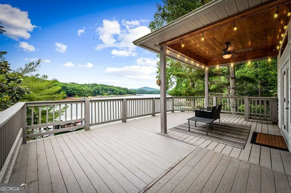 129 Mountain View LN Blairsville, GA 30512