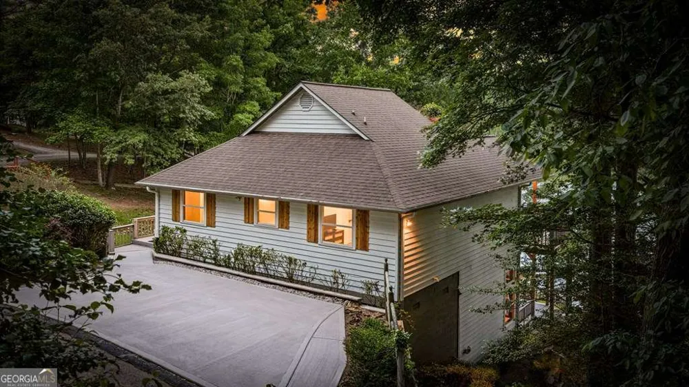 129 Mountain View LN Blairsville, GA 30512