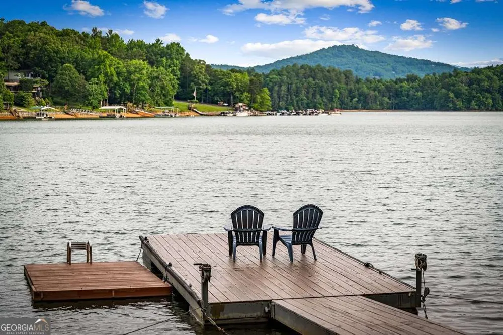 129 Mountain View LN Blairsville, GA 30512