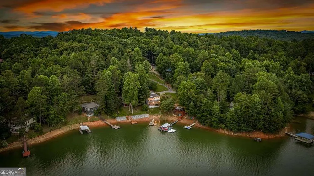 129 Mountain View LN Blairsville, GA 30512