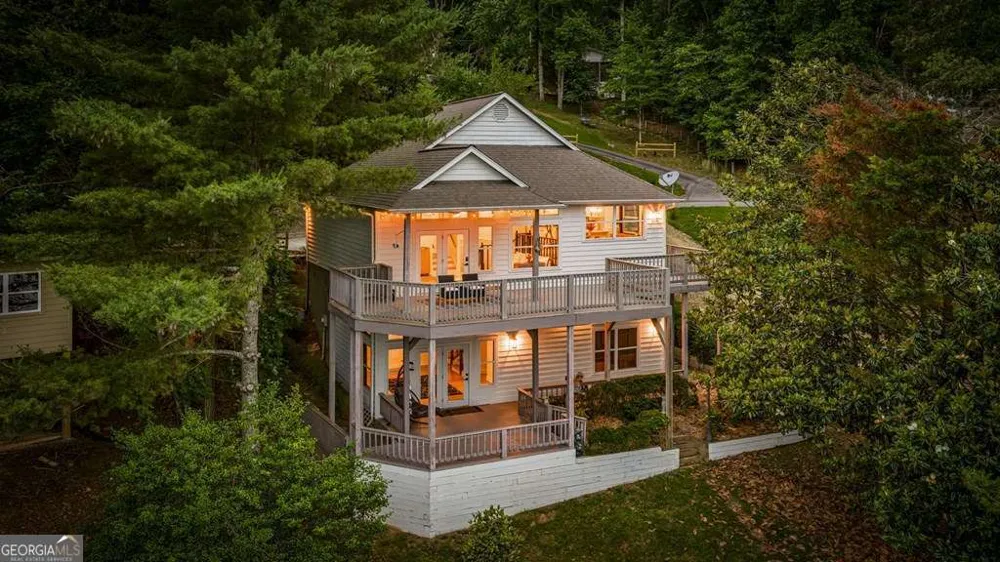 129 Mountain View LN Blairsville, GA 30512