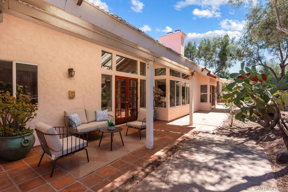 579 Alpine Trail Rd. Alpine, CA 91901