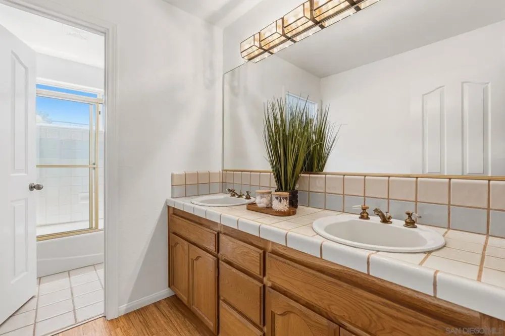 579 Alpine Trail Rd. Alpine, CA 91901