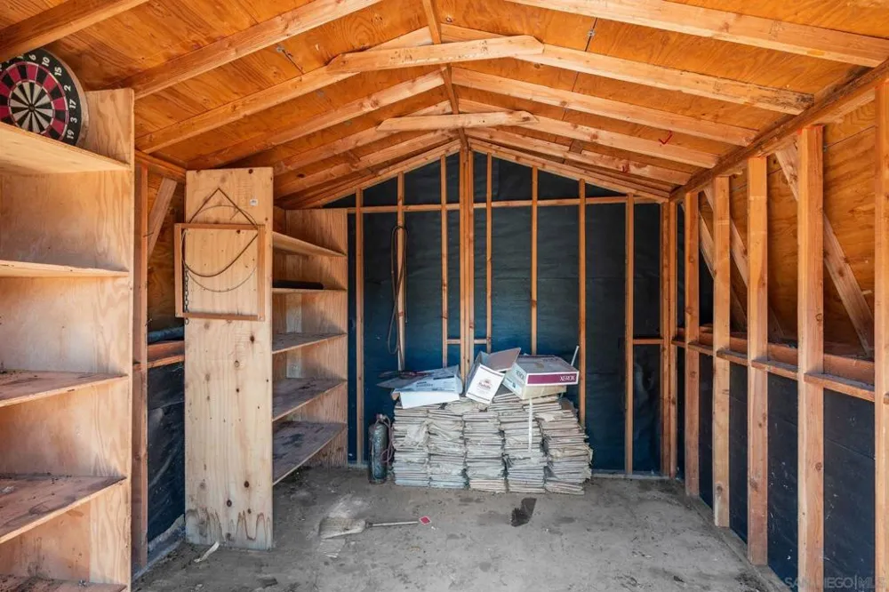 579 Alpine Trail Rd. Alpine, CA 91901