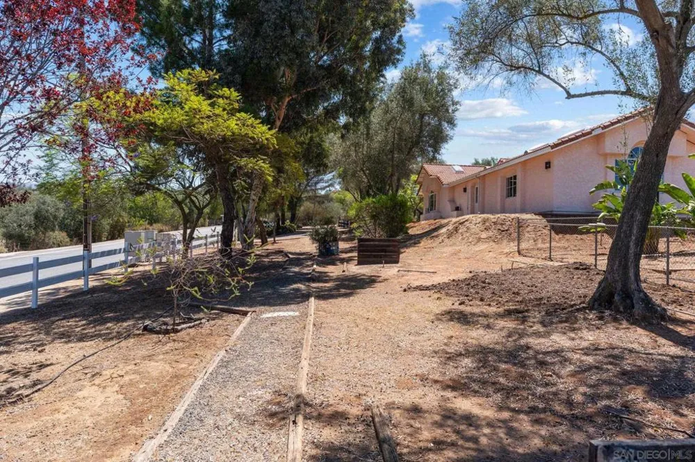 579 Alpine Trail Rd. Alpine, CA 91901