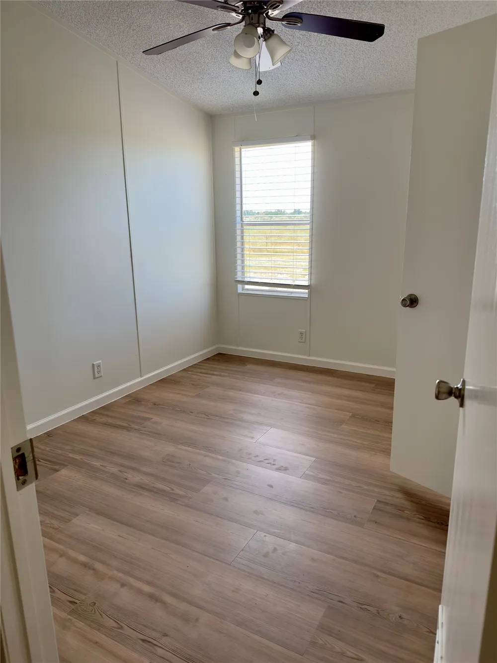 325 Lytton Lane Dale, TX 78616