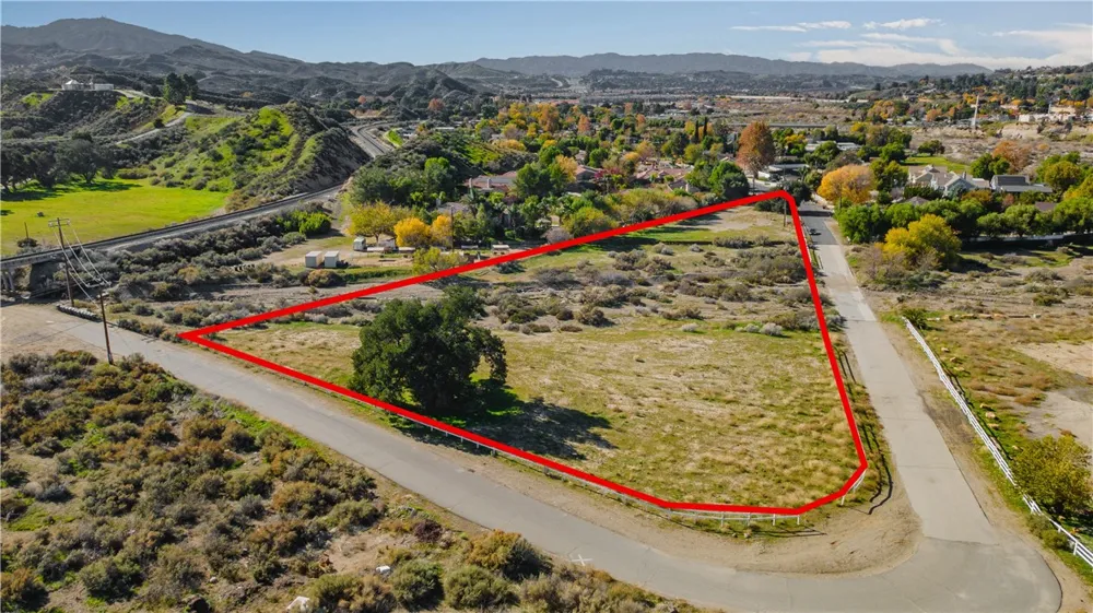 Lost Canyon Rd. Canyon Country, CA 91387