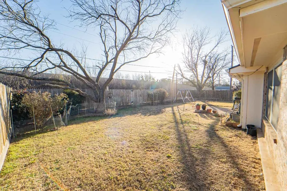 2403 Sha Lane Breckenridge, TX 76424