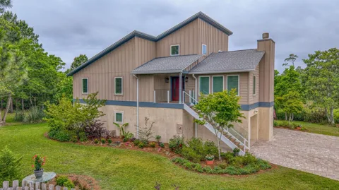 1132 Soundview Trail