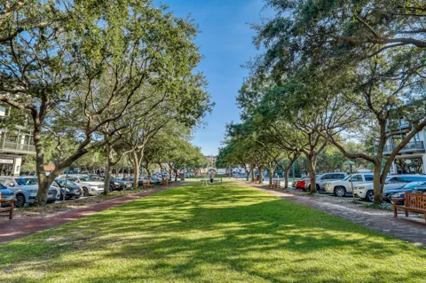 84 Barrett Square ##5