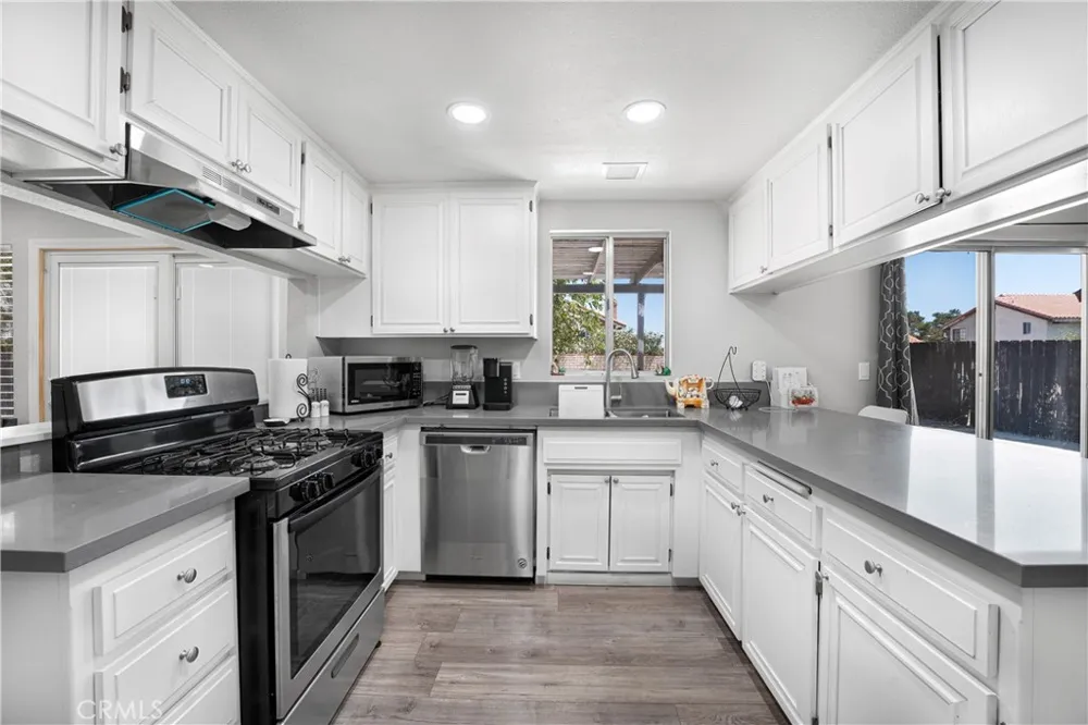 5347 E Avenue R11 Palmdale, CA 93552