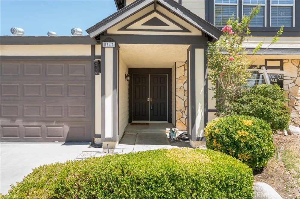 5347 E Avenue R11 Palmdale, CA 93552
