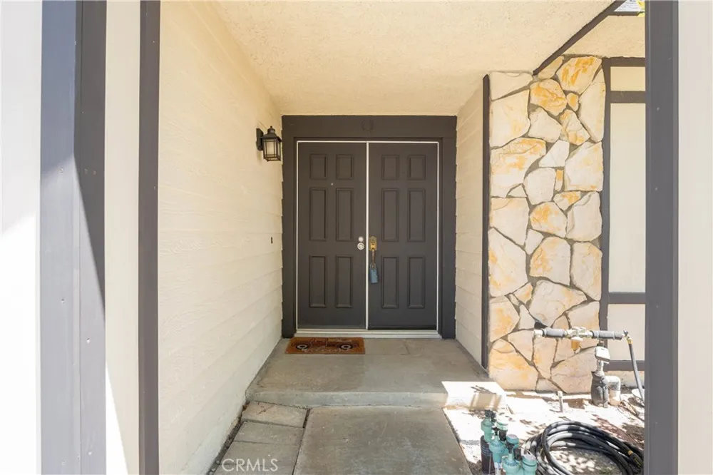 5347 E Avenue R11 Palmdale, CA 93552