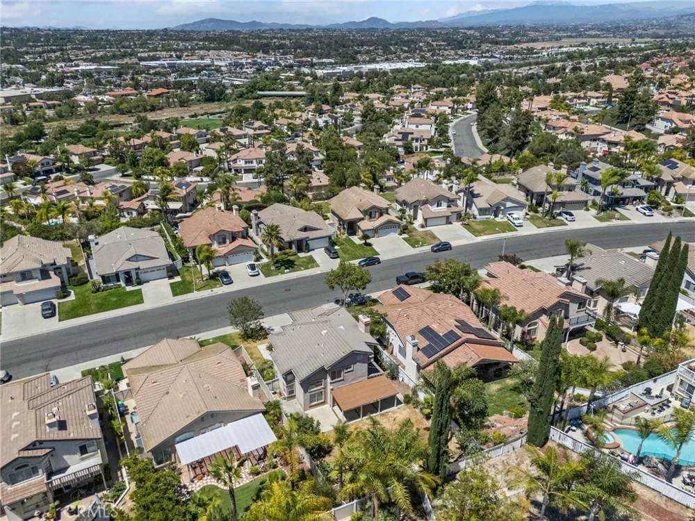 31895 Via Cordoba Temecula, CA 92592
