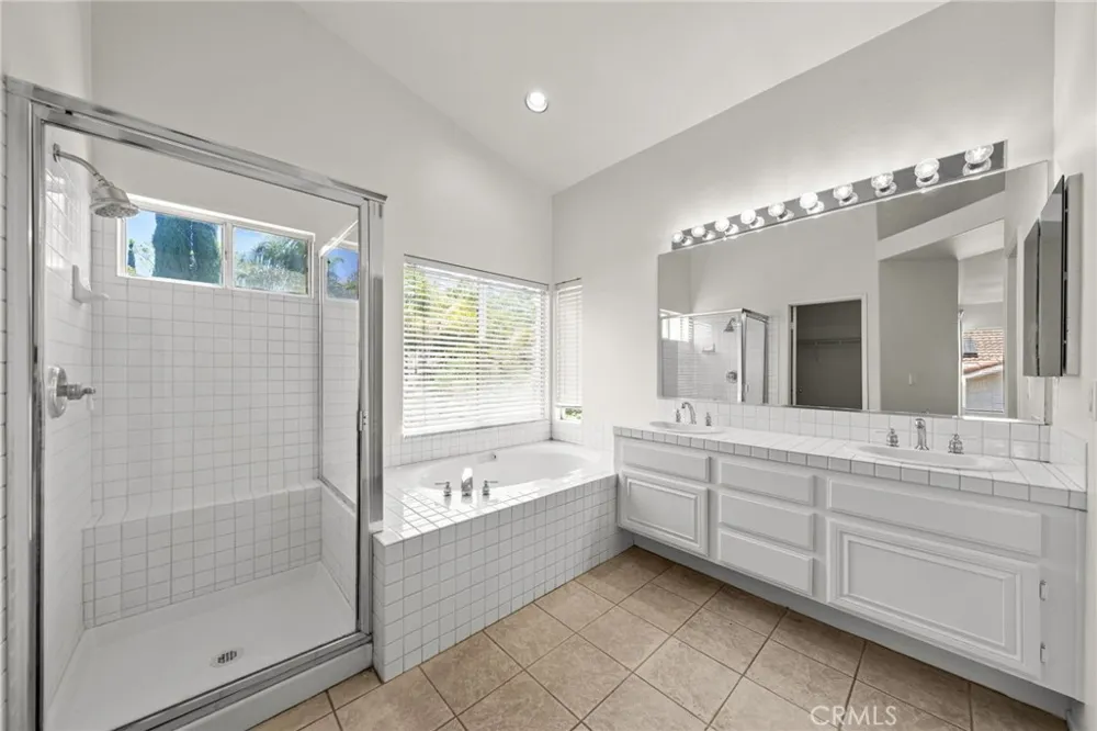31895 Via Cordoba Temecula, CA 92592