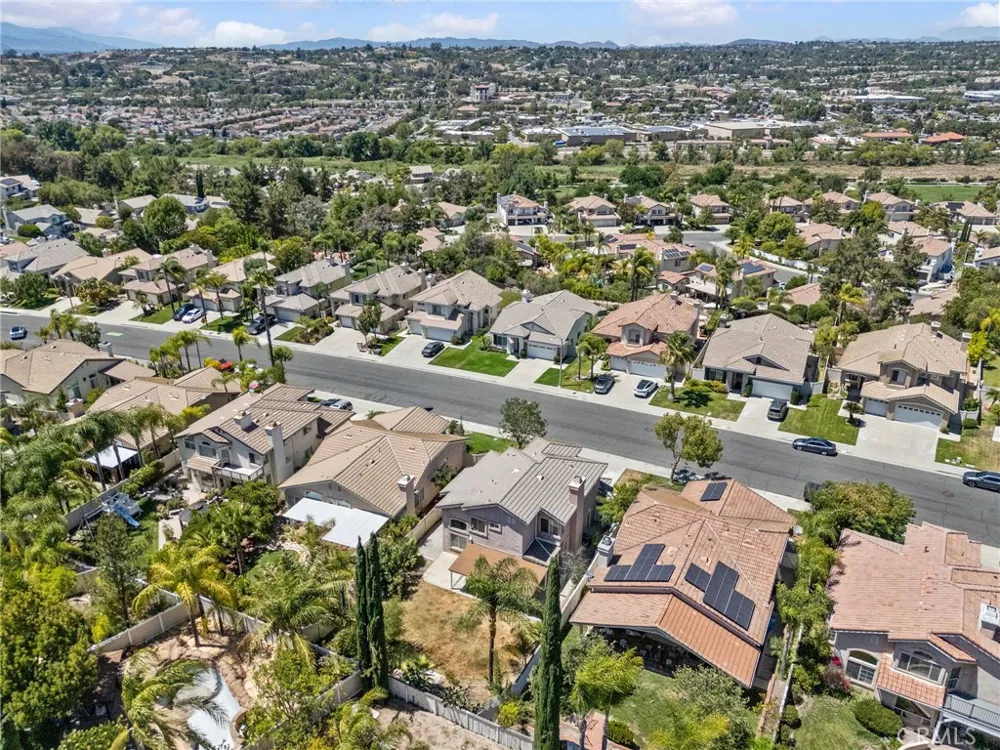 31895 Via Cordoba Temecula, CA 92592