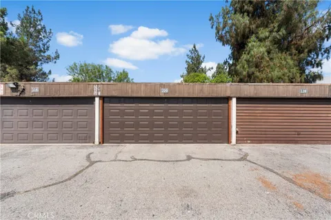 9600 Van Nuys #220