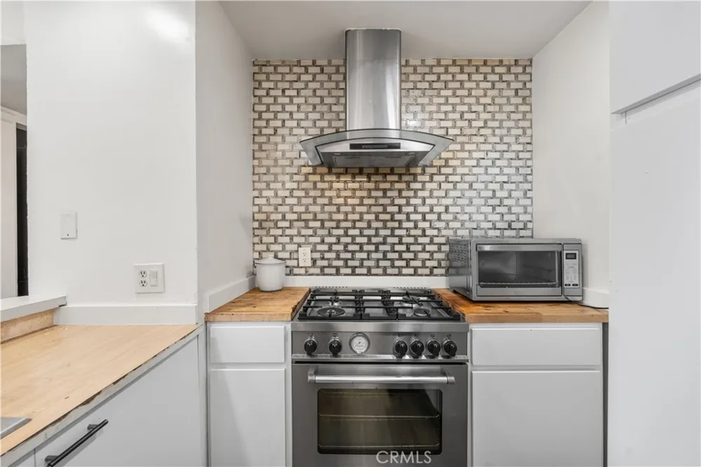 9600 Van Nuys #220 Panorama City, CA 91402