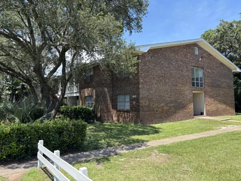 613 Colonial Drive #8