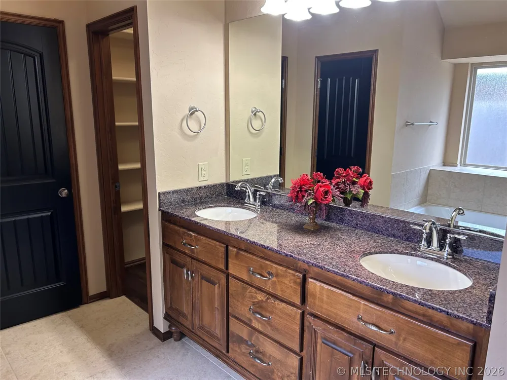 17217 Picasso Drive Oklahoma City, OK 73170