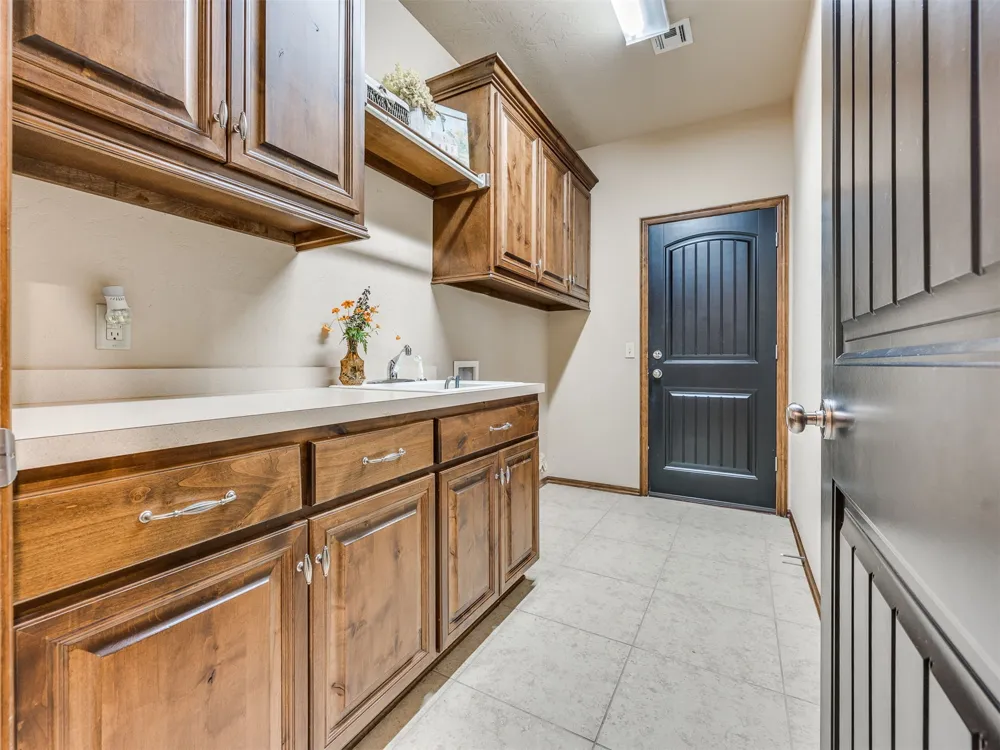 17217 Picasso Drive Oklahoma City, OK 73170