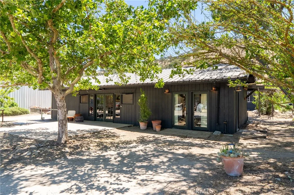 5750 El Pharo Paso Robles, CA 93446