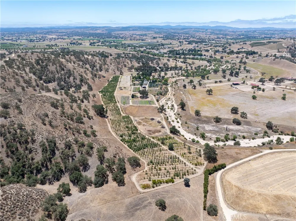 5750 El Pharo Paso Robles, CA 93446