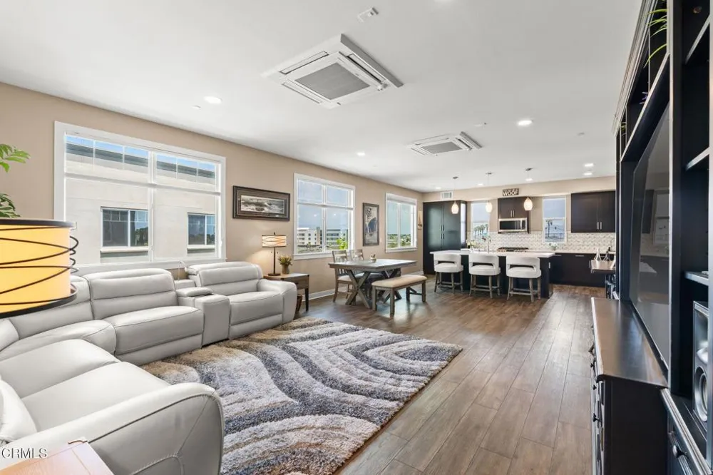 2810 Wagon Wheel Road #402 Oxnard, CA 93036