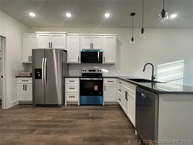 608 S 3rd Street Morris, OK 74445