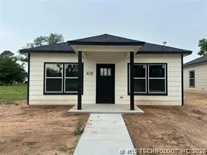 612 S 3rd Street