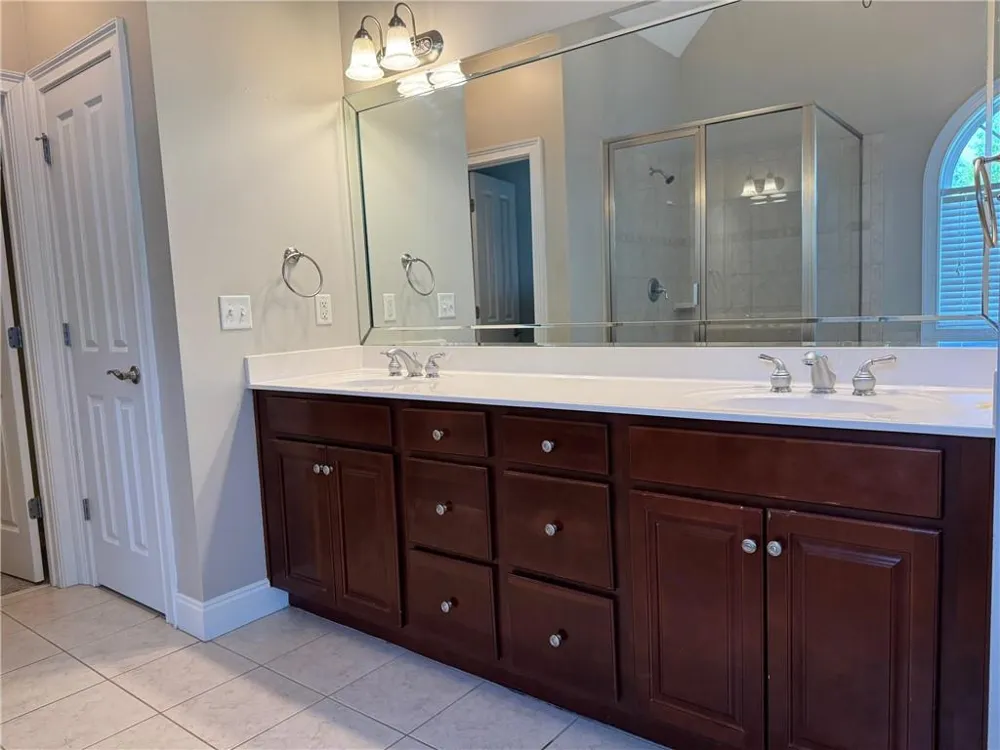 130 Wickham Drive Tyrone, GA 30290