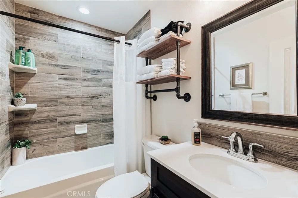 750 Villa Grove Big Bear City, CA 92314